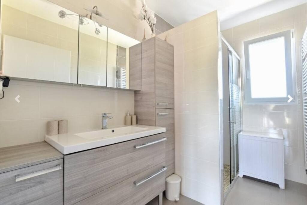 Maison 120 M² A Vigy Buitenkant foto